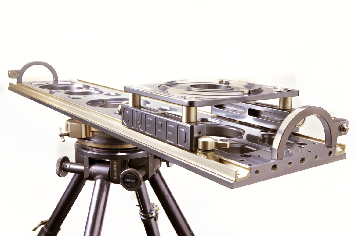 Cineped Slider With Quattro Tripod